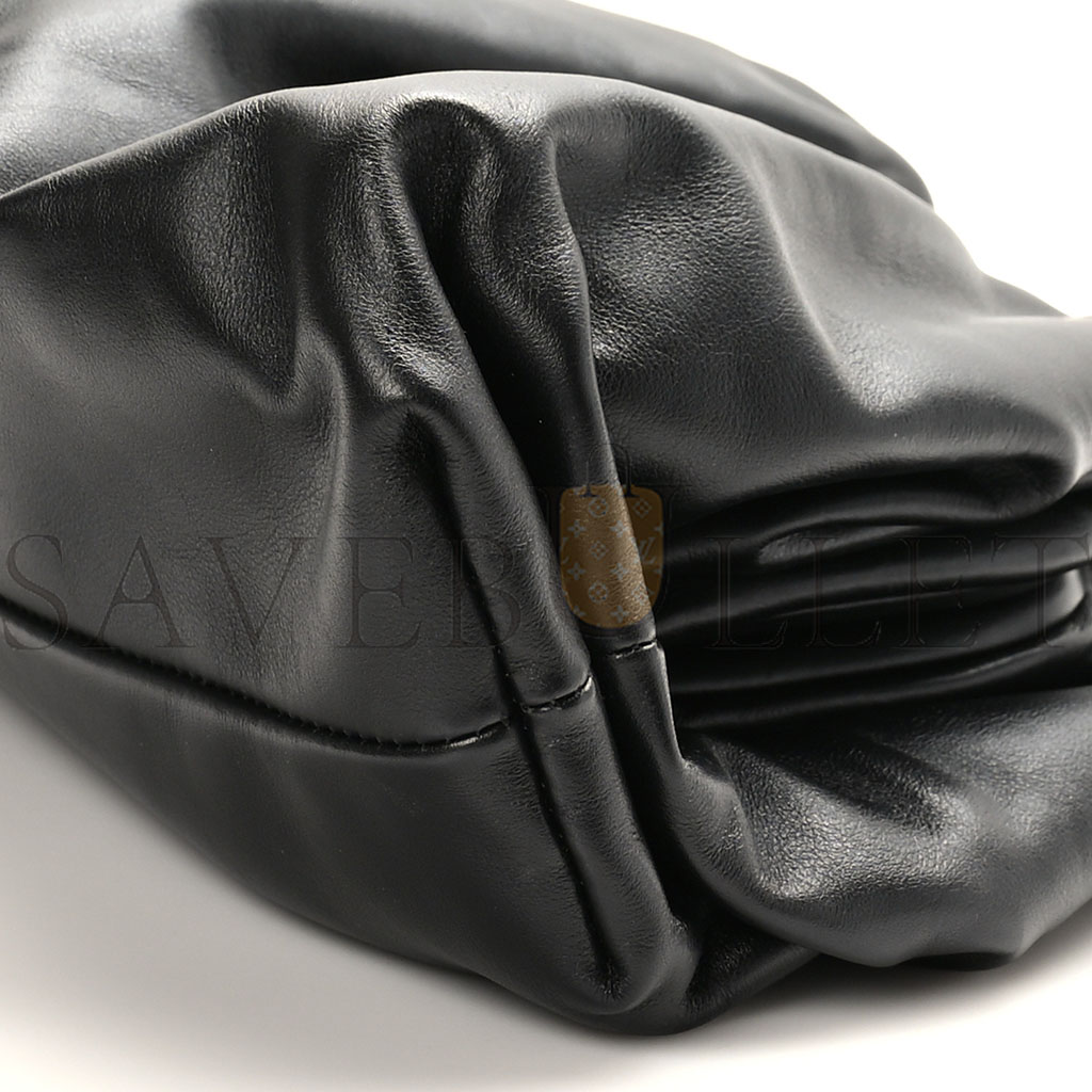 BOTTEGA VENETA SMOOTH BUTTER CALF THE POUCH OVERSIZED CLUTCH BLACK (38*18*8cm)